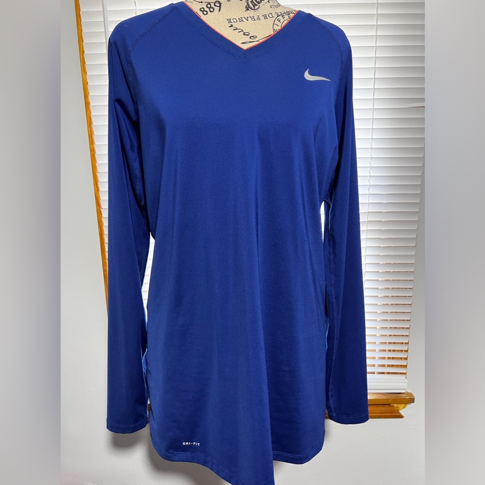 Nike Dri-Fit Long Sleeve Shirt